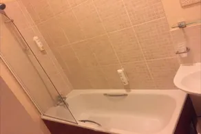 Broadfield Park Hotel by Belvilla - Bathroom