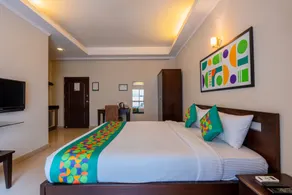 Treebo Ivory White Inn - Room