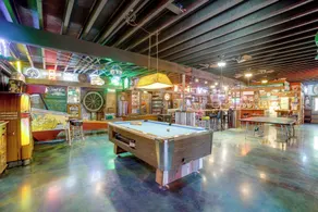 Game Room + Hot Tub: Mayvsille Mountain Condo - Innenbereich