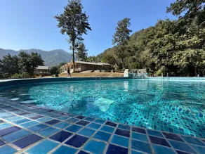 High Bank Himalayan Retreat - Piscine