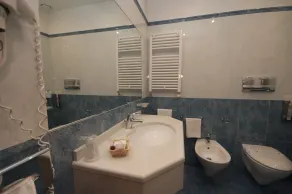 Hotel Brindor - Bathroom