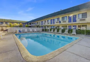 Motel 6-King City, CA - Pool