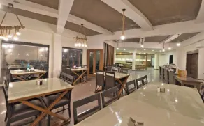 Om Sanctuary Resort by Pinks Hospitality - Restaurant