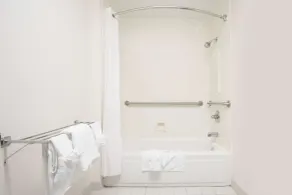 SureStay Hotel by Best Western North Myrtle Beach - Salle de bain