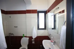 White Palace Hotel - Badezimmer