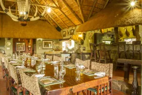 Mafigeni Safari Lodge - Restaurang