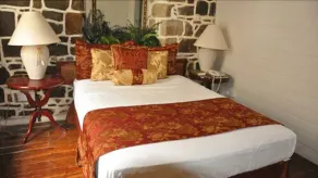 Cobblestone Inn - Room