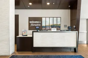 Hampton Inn & Suites Los Angeles - Glendale - Reception