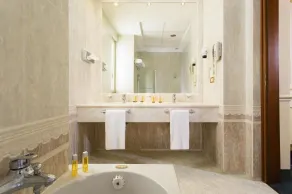 Grand Hotel Vanvitelli - Room