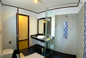 Rathna Beach Wadduwa - Badezimmer