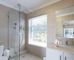 Ocean Watch Guest House - Badrum