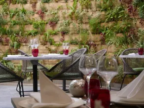 Radisson Serviced Apartments Antananarivo City Centre - Restaurante