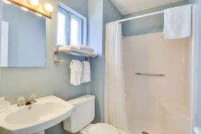 Upper Deck Hotel and Bar - Adults Only - Salle de bain