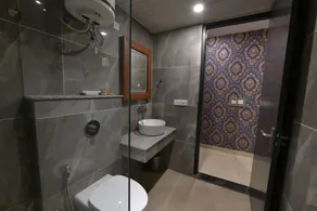 Hotel Adhiraja Palace - Casa de banho