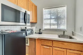 Wooded Couple's Retreat w/ Lanai in Interlachen - Interiör