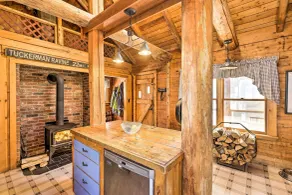 Black Bear Lodge: A Rural White Mtns Retreat - Innenbereich