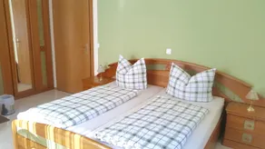 Hotel-Pension Haus Hubertus - Værelse