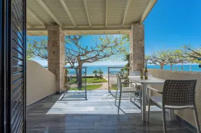 Alkioni by the Sea Hotel - Chambre