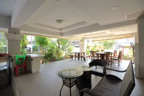 Super OYO 498 Ladawan Villa - Restaurante