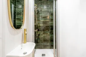 Goa Square Guesthouses by Lisbon with Sintra - Bagno