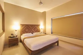 Sai Palace Budget Hotel - Room