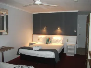 Beerwah Glasshouse Mountains Motel - Habitación