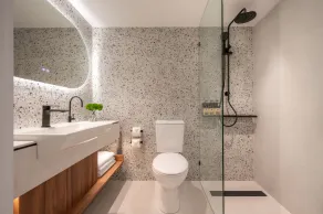 PARKROYAL Parramatta - Bathroom