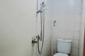 Hotel O Dealova Room - Badezimmer