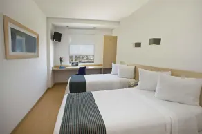 One Aguascalientes Sur - Room