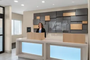 Holiday Inn Express Hotel & Suites Coralville by IHG - Réception