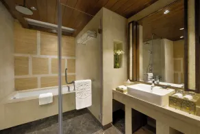 Taj Gandhinagar Resort and Spa - Camera