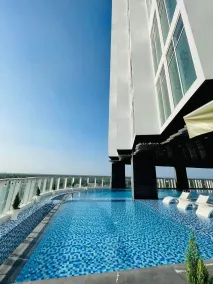 Diamond Stars Ben Tre Hotel - Piscine