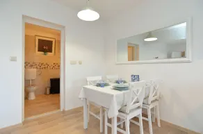 Apartment 1660 - Spisning på værelset