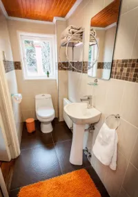 Innata Casa Hostal - Bathroom