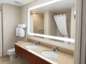 Deerfoot Inn and Casino - Badrum