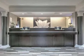 La Quinta Inn by Wyndham Dallas Uptown - Lobby