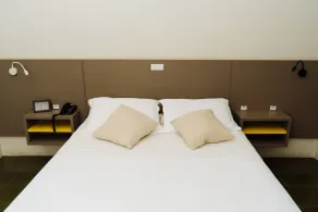 Cris Hotel - Room