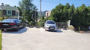 Dream field house - Parkering