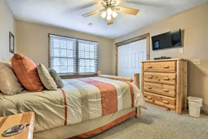 Tannersville Cozy Home w/ Deck, 1 Mi to Camelback! - Værelse