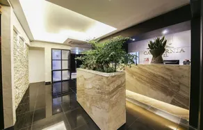 California Hotel - Lobby