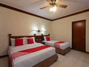 Super OYO 89300 Zen Garden Resort - Habitación