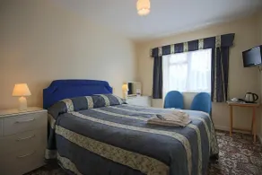 Laguna Hotel - Habitación