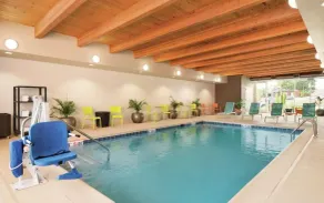 Home2 Suites by Hilton St. Louis/Forest Park - Piscine