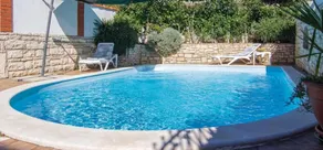 Holiday House Marina - Pool