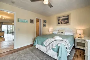 Coastal Condo w/ Pool Access - Steps to Beach - Interior