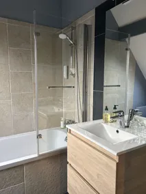 HOTEL DE L'ABBAYE DE LONGPONT - Salle de bain