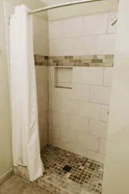Adventure Inn - Bathroom