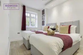Ragan Court Apartments in Aldershot - Room