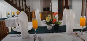The Green Savanna Holiday Bungalow Nuwara Eliya - Restaurant