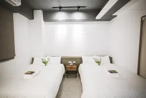 Tiin Tinn - Rivershore B&B - Chambre